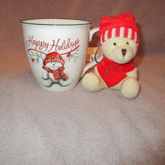 Pfaltzgraff Winterberry Christmas Mug & Teddy Bear Ornament Holiday Gift Set NEW - Picture 2 of 12